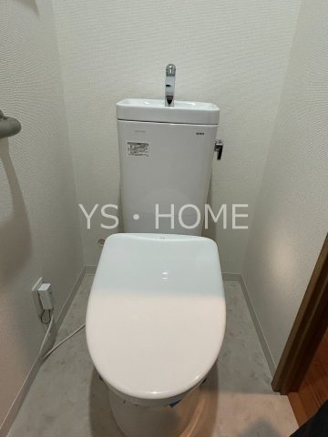 アドニス・モリヤ その他2