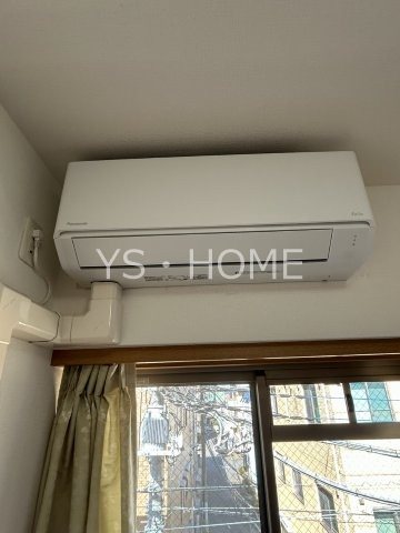 アドニス・モリヤ その他8