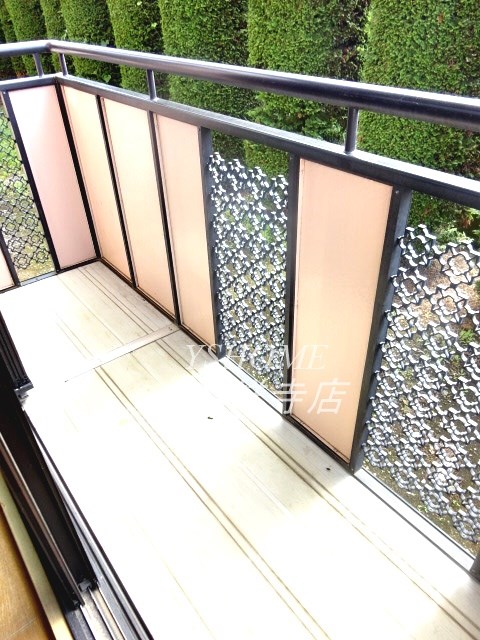 サイプレスタウンC棟 ベランダ