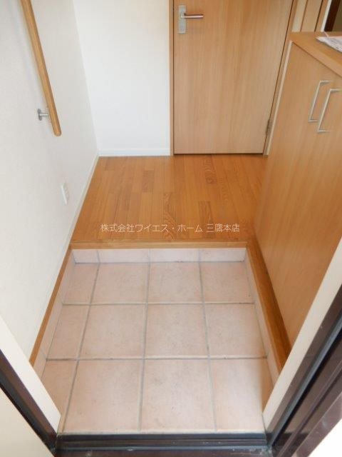 ラフォーレ武蔵野A 玄関