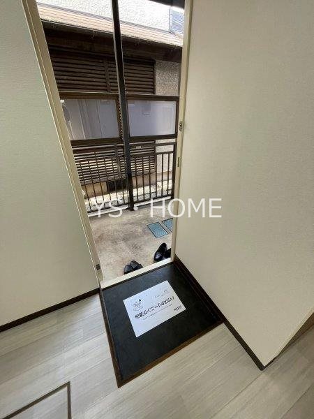 プレイトンハウス 玄関