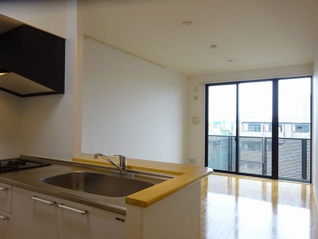 ラフィネＳ国分寺 リビング