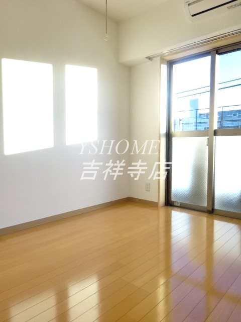 ミュプレ吉祥寺  リビング