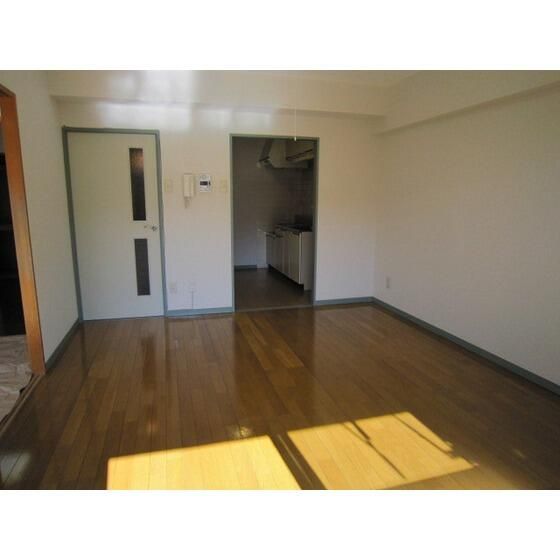 アンシャンテ国立 リビング