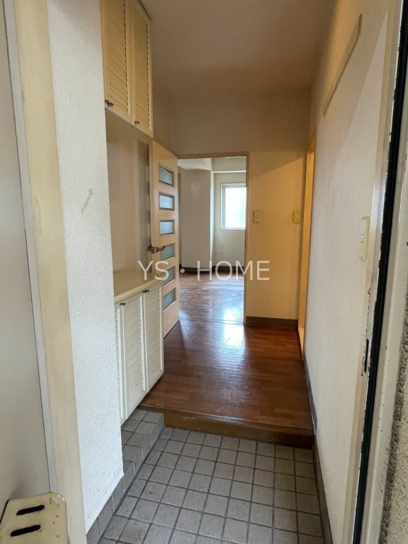 タカギビル８ 玄関