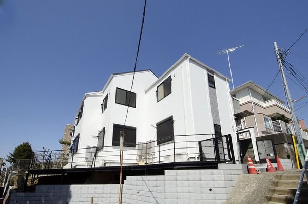 アザーレ・キュリオス国立 外観