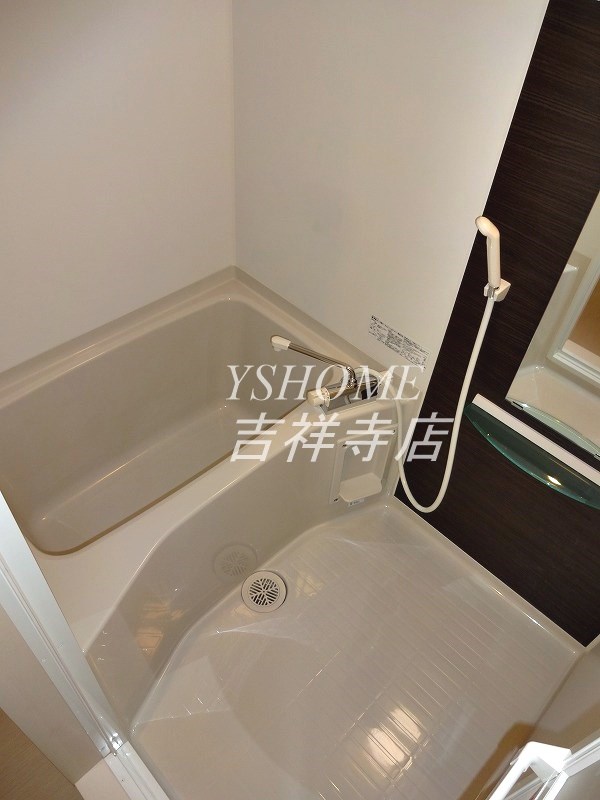 リブリ・GLANZ   風呂画像