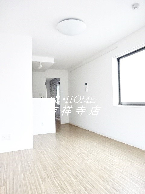 ミレニアス西荻 リビング