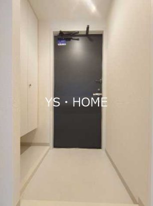 レジディア中落合C棟 玄関