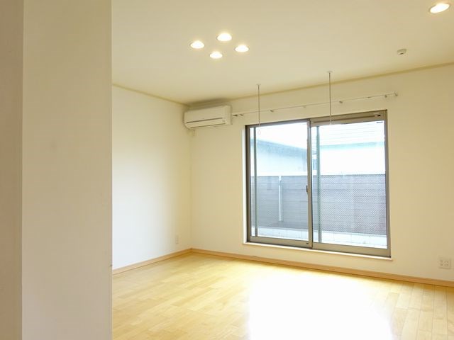 Garden Home Kobushi リビング