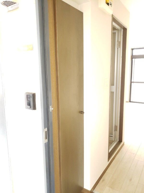 エクセレント小金井 玄関