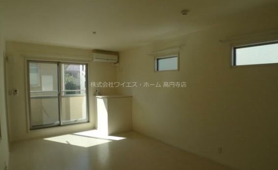 アパートメント　ハナ リビング