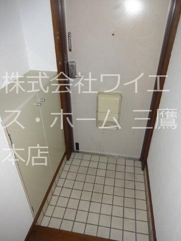 メゾン・ド・カマラド 玄関