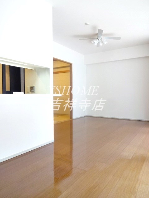 パークハウス吉祥寺北町グローヴⅣ リビング