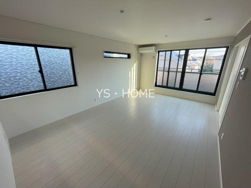 三鷹市深大寺戸建   リビング