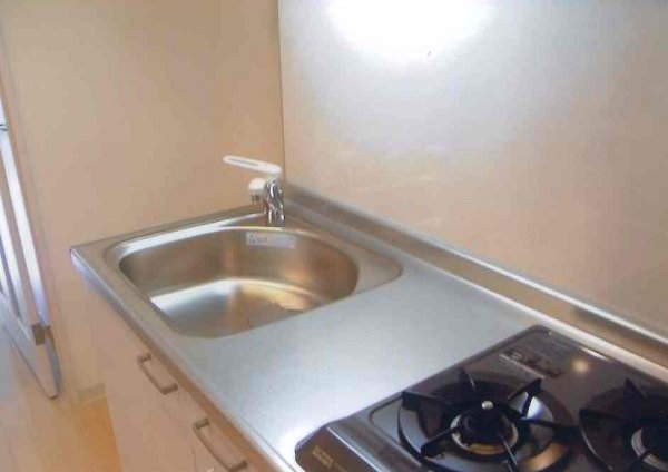 パインニードル　　 キッチン