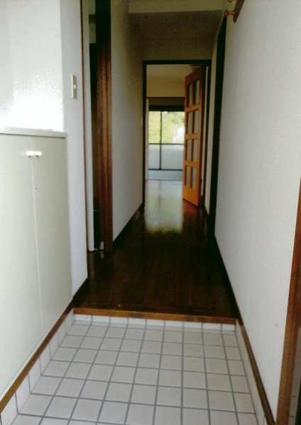 メゾン・ド・カマラド 玄関