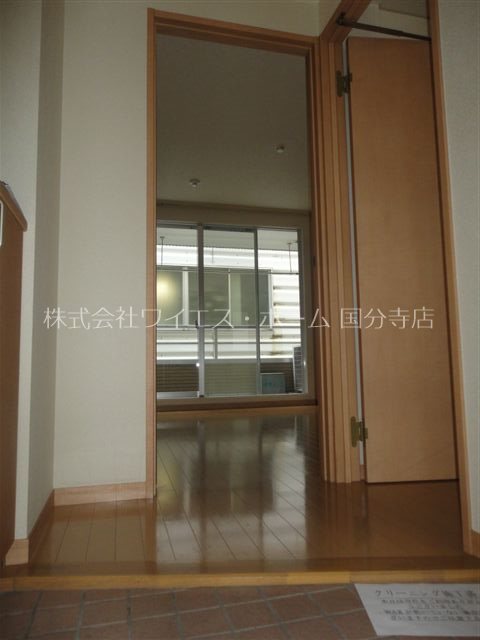 ＭＥれじでんす 玄関