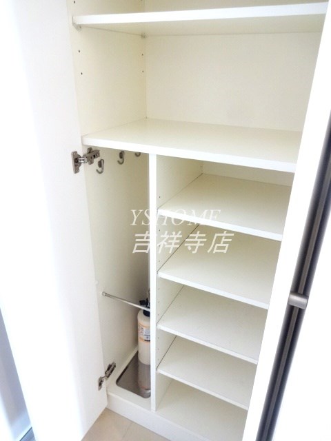 吉祥寺御殿山デュープレックスリズ  玄関