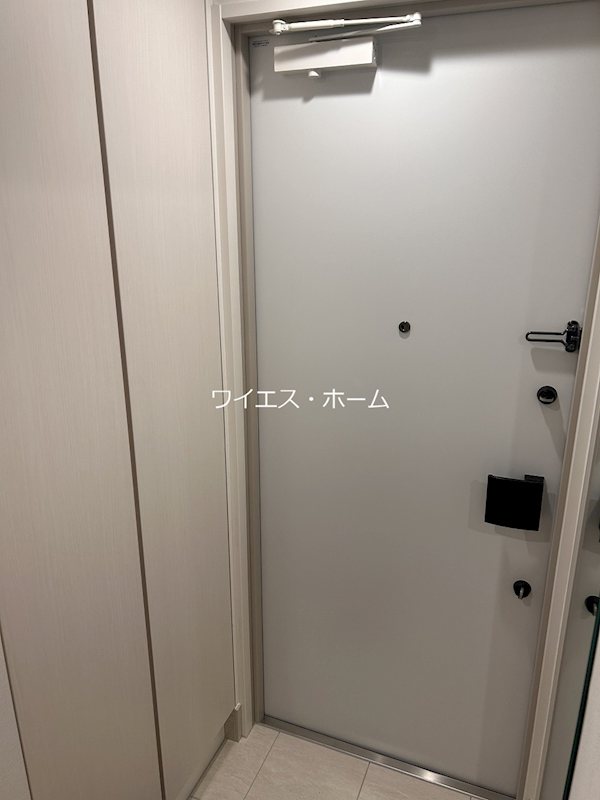 オアーゼ新宿西落合レジデンス 玄関