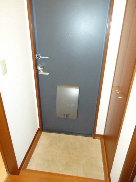 グリューネハイム深大寺 玄関