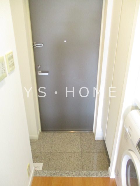 KDXレジデンス上石神井 玄関