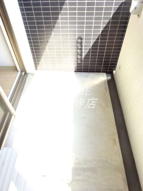 パインニードル ベランダ