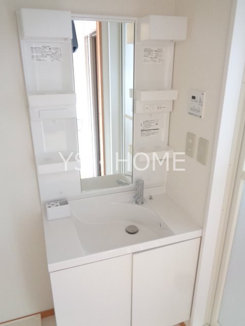 ウィステリア・カミゴ その他2