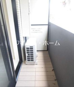 TASUKI RICHESSE HIGASHI-KOUENJI（タスキ リシェス） ベランダ