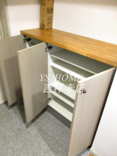 ファンフィールド宮前 玄関