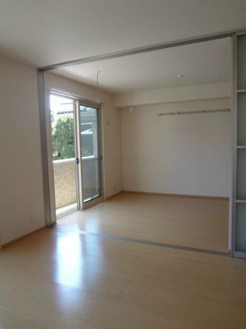 チェリーブラッサム ベッドルーム