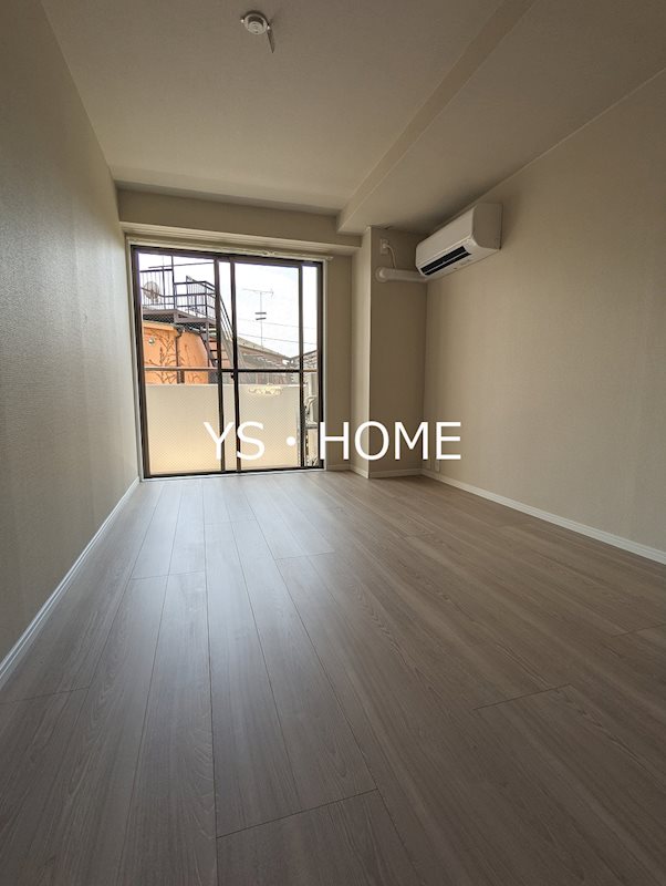 ミリアレジデンス中野弥生町  リビング