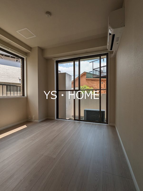 ミリアレジデンス中野弥生町  ベッドルーム