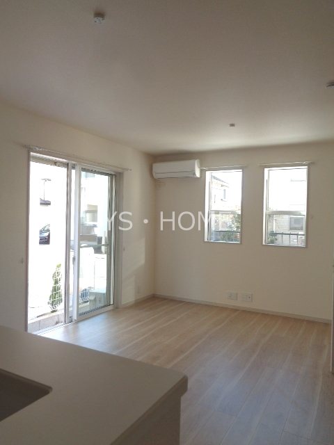 並木町3丁目戸建賃貸住宅    リビング