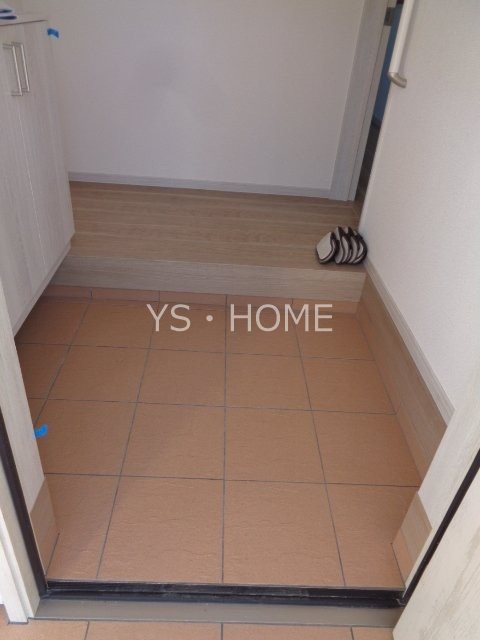 並木町3丁目戸建賃貸住宅     玄関