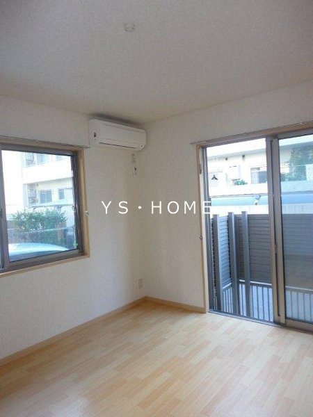 　アルディ リビング