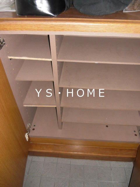 アースフォーガル 玄関