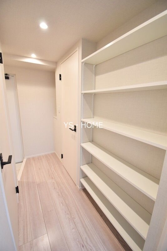 アリーチェ中野野方 玄関