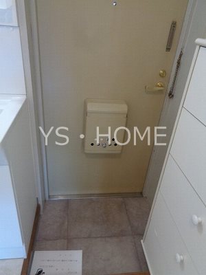 エミネンス  玄関