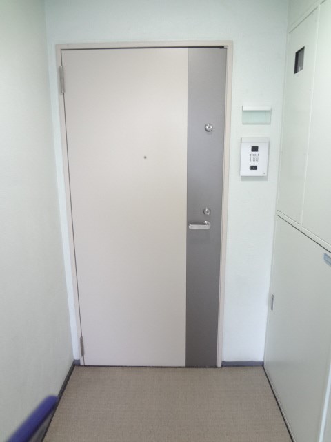 プライムアーバン西荻窪Ⅱ 玄関