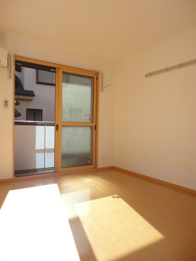 エレフセリア ベッドルーム