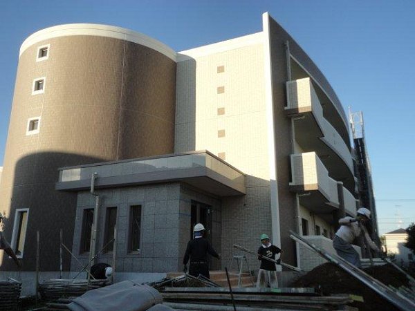 アベニール三鷹 R 外観