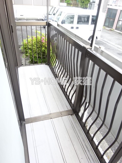 ハイツ・フォーレスト   ベランダ