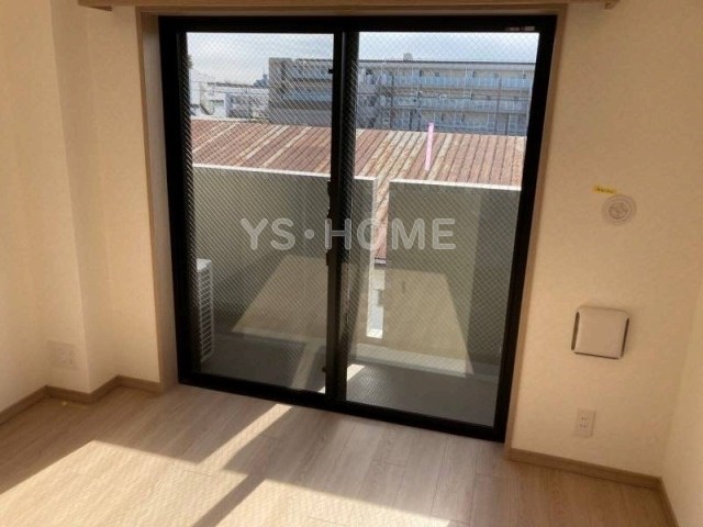 ルーブル都立家政六番館  ベランダ