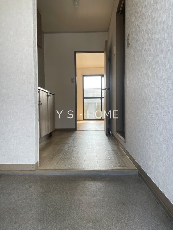 カーサ・フローラー 玄関