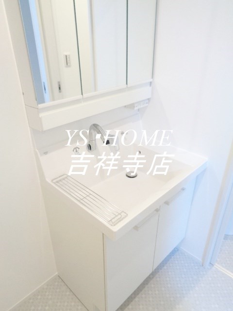 Hale Lino その他5