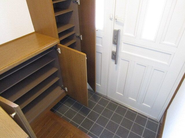 国分寺戸建 玄関