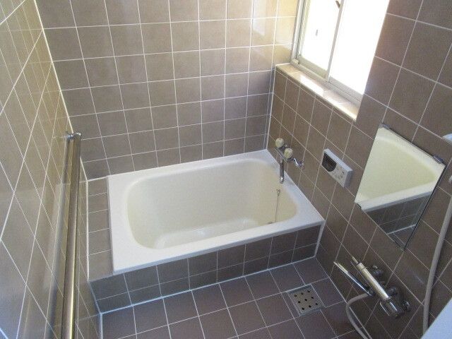 国分寺戸建 風呂画像