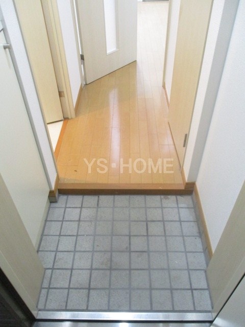 プレミール松庵 玄関