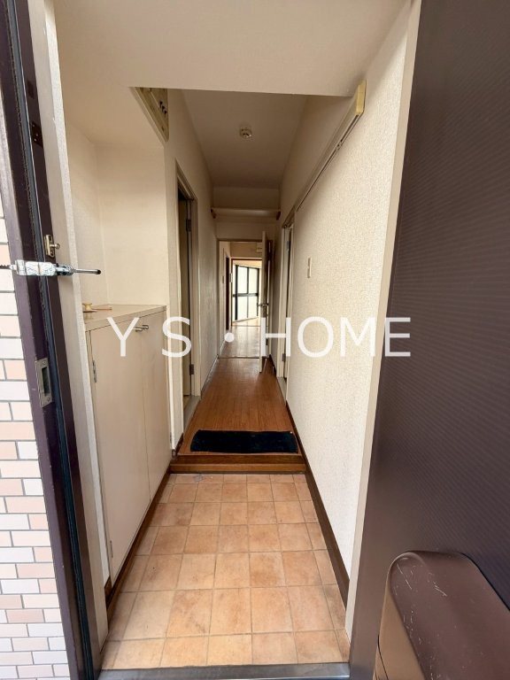 日神パレス立川第２ 玄関